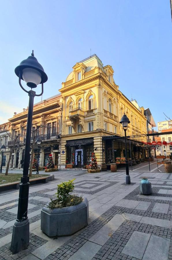 Natali Luxury Suites Белград Экстерьер фото