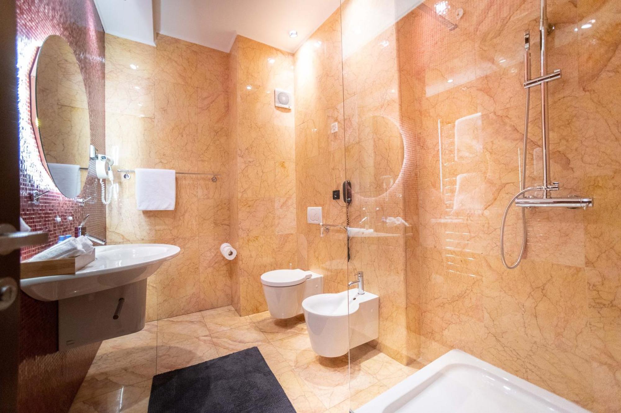 Natali Luxury Suites Белград Экстерьер фото